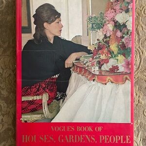 Vogue's Book of Houses, Gardens, People - Red Cover